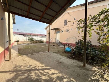 Бектемирский район мажнунтол махалля продается участок 6 соток 5 комна