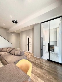 Жк Казахстан-Сдается новая 3-х комнатная квартира в элит комплексе!