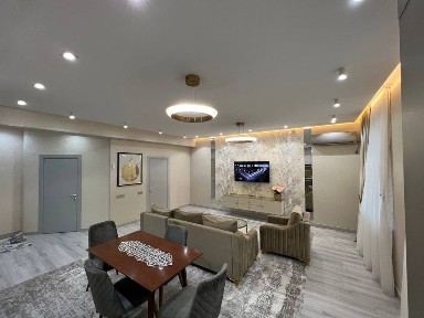 Продаётся элитная уютная 3х комнатная квартира со всеми вещами мебель