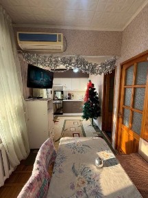 Юнусабад 6 квартал 2/4/4 Кирпич 52 м2 Американское посольство