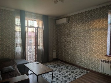 Здаю квартиру на паркентском Golden house