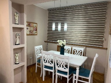 Сдаю своя посуточно Новомосковская евроквартира центр города