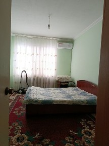 Аренда 2)4/4 м Туркестан юнусобод 12 для семьи 450₽