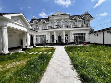 Сдаётся ВИЛЛА с авторским ремонтом на Глинке!