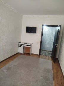 Sergili 5a da 3 xona uy ijaraga beriladi