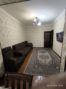 Сдаю квартиру чилнзр: 6квартал 2комнат 2этаж Разделка