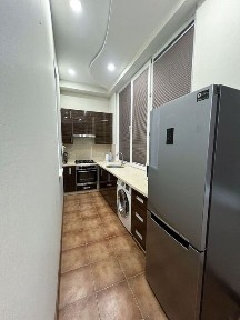 Sergeli Yarmirka bozor yaqinida arenda bezmakler