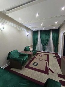 Sergeli metro yaqnida Bezmakler arenda