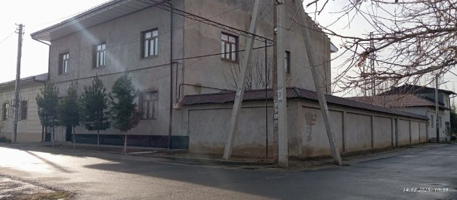 Uchastka sotiladi. Sergelida.