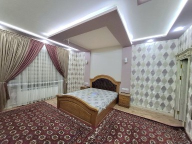 Сдается 3х комнатная Рудакий 120кв