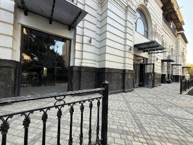 Продам нежилое помещение в ЖК Казахстан, 598м2