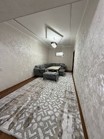 Пртдается 3 ком. Квартира площадью 85 кв. м. В Микрорайоне