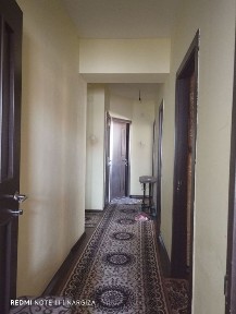 Yangi Hayot tumanida 2 xonali uy ijaraga beriladi.