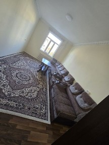 3 хоналик 2-этаж Мафтуна бар олдидан срочно ижарага берилади