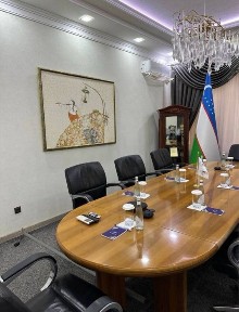 Академ городок. Продажа Офисного Дома 3 Уровня 7 кабинетов