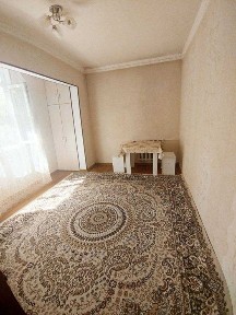 Сдаётся квартира 2/4/4 на Юнусабаде ор-р 6-Квартал Полностью США