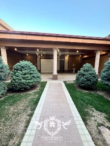 Продается евродом на центр луночарском