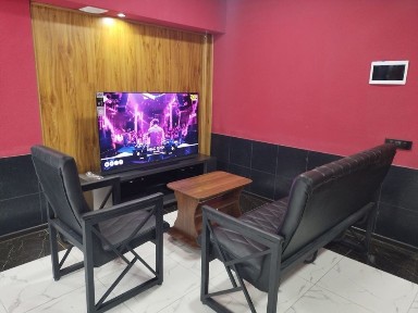 Сдается Офис. 55м2, рядом с Фархадского рынка.