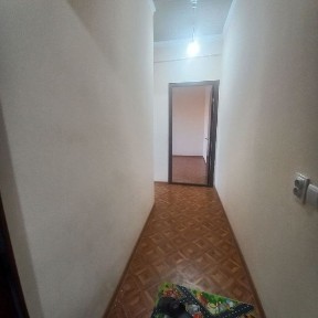 1 xonali kvartira oilali va talaba qizlar uchun ijaraga beriladi