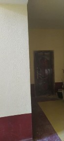 3 хонали каробка холатдаги 120 м2 квартира сотилади