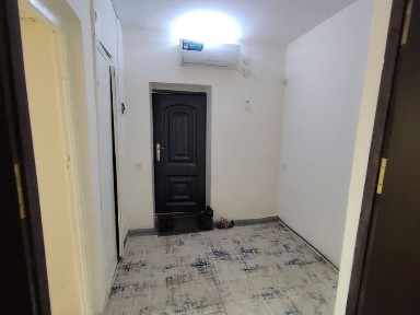 Микро 3 /1да 2этажда 2хонали кв срочна 2200минг сумга ижарага берилади