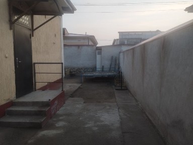 2 sotixli kotej sotiladi