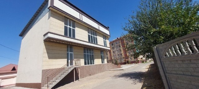 Jami 536² Noturar bino sotiladi yoki ijaraga beriladi. 373 magistral y