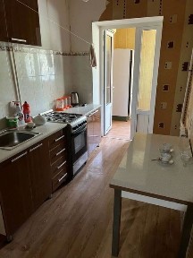 3х комнатная в кирпичном доме (2этаж) /77 серия!