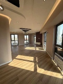 Продам свой квартиру Акай сити 6-этаж 118кв
