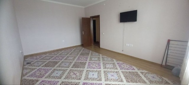 Motrid 9 etaj 1 xonali zudlik bilan sotiladi