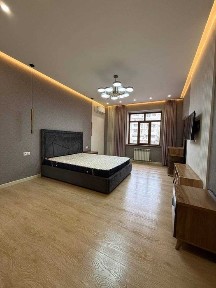 Просторная квартира с ремонтом в Мирабаде, ул. Фидокор