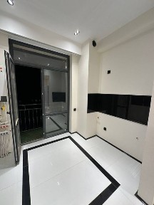 Продам свою 2 комнатную Чиланзар 19 срочно