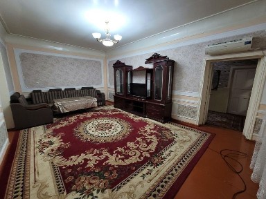 Фаргона шахар Капитал банк олдида 4сотихлик ховли уй ижара берилади