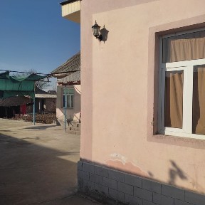 Ховли уй сотилади