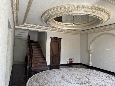 Усастка сотилади Медгородок Гиламсарой оркаси