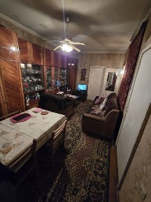 Чиланзар-20 2/4/4 балкон 1,5×6 комнаты Зеркальный 53м² 51у.е.  Срочно