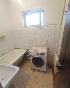 Срочно продается 2 комнатная квартира