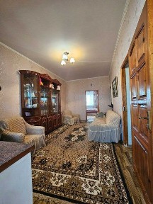 Продам квартиру 2*3/3/4, 47 м2, Лисунова 1, военкомат