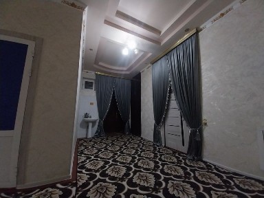 Mebel, parda, kuxniya 2 ta gaz plita 2 ta xoladelni xullashammasiberi