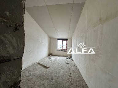 2 xonali 70m2 6-qavat ovartira sotiladi karobka