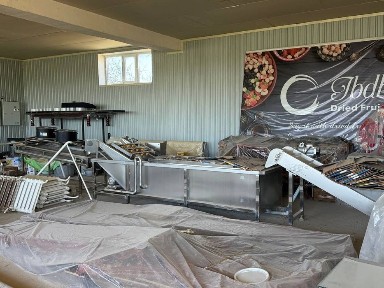 Kogon tumanidan muzlatgich kamerasi va barcha uskunalari hamda binosi