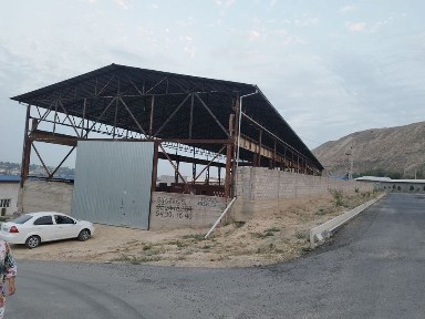 Бино бизнес ва ишлаб чикариш учун сотилади. Еки ижарага берилади.