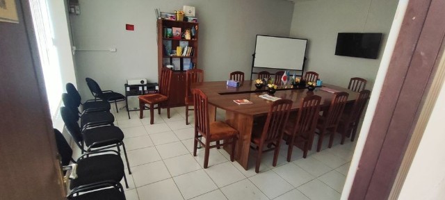 Бобур боғи. Супер голд кафе ёнида 30 еки 60 м кв 1 қават