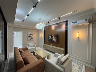 Урганч шахар Олимп гарденни рупараси Версал ситида 3 хонали кв сотилад