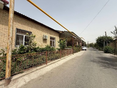 Tayyor 1.7 sotiqli hovli sotilada