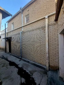 Eski shaharda hovli sotiladi tez va arzon