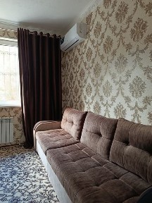 A.Qodiriy kuchasi 10v uyning 1etaj3xonali kv sotiladi jihozlari bilan