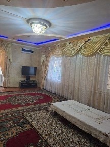 Uy SOTILADI. Oktiyabr 14 sotix judda fayzli xonadon, yangi remont