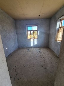 Срочно 4 хонали уй сотилади