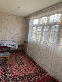 Сдаётся 2 х ком кв в Чирчике 9 мкн около паспортного стола